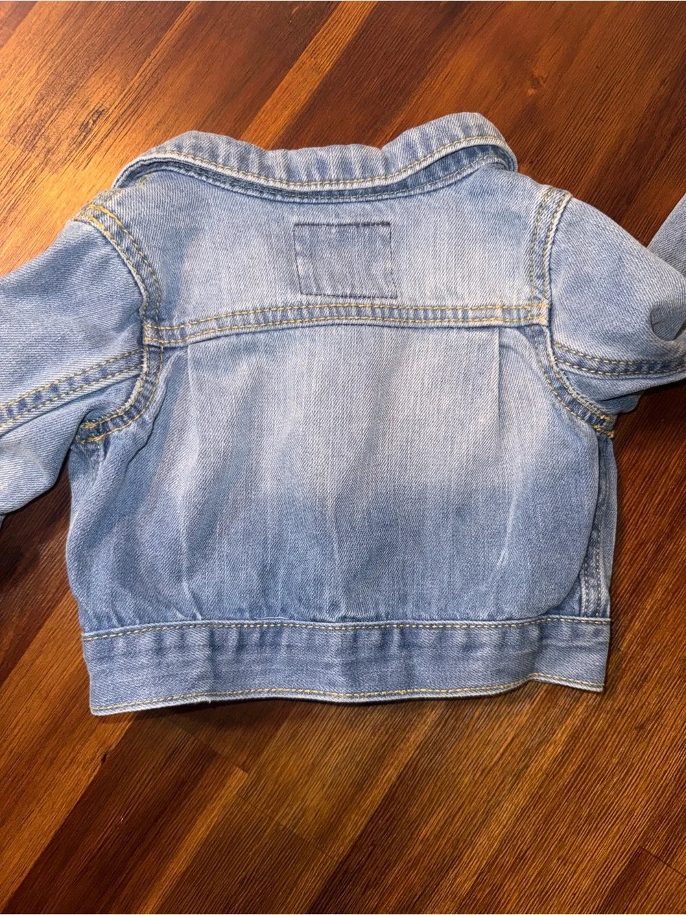 OshKosh B’gosh Baby Denim Jacket 12M Light Wash Classic Jean Jacket